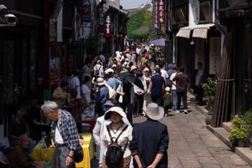 硬防晒”渐成标配 撬动夏日消费“新蓝海”